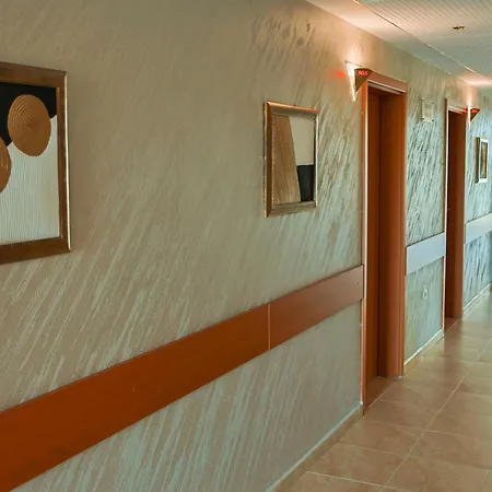 Trezor Hotel *