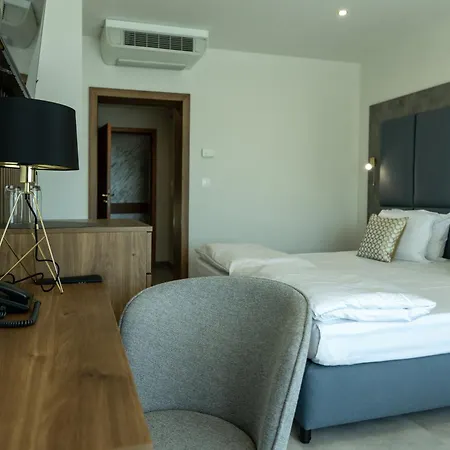 Hotel Trezor Warna